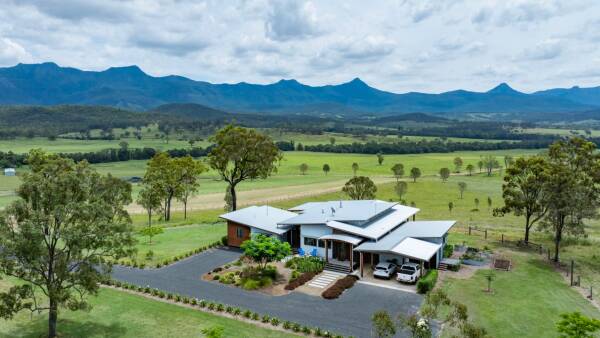 Upper Hut an outstanding 319 acre Scenic Rim lifestyle property | Video